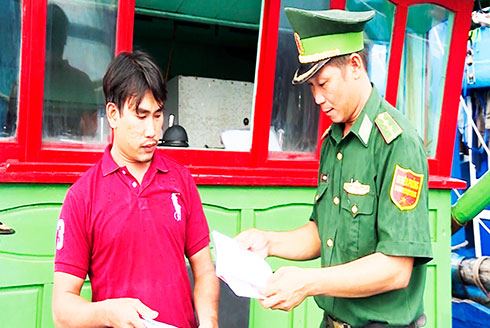 Tăng cường quản lý tàu cá đánh bắt xa bờ