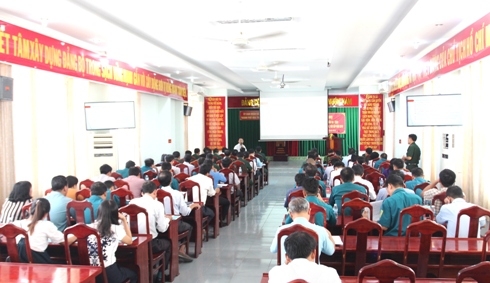 Quang cảnh hội nghị.