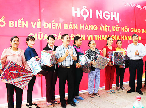 Hội nghị phổ biến về Điểm bán hàng Việt