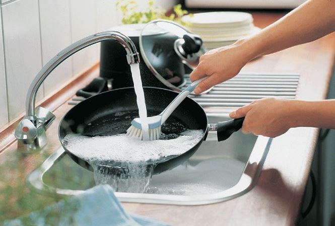 Thói quen cần tránh khi dùng chảo chống dính