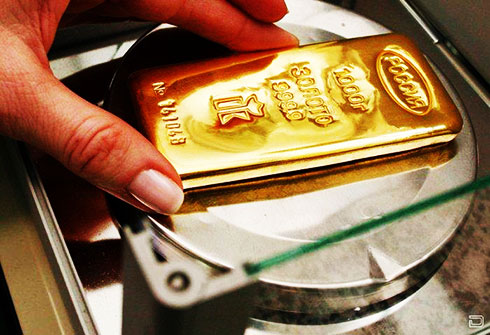 Vàng đi xuống, USD lấy lại sức mạnh