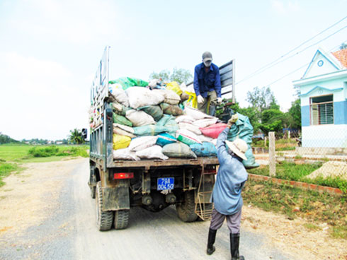Thu gom, xử lý rác thải ở khu vực nông thôn: Có chuyển biến
