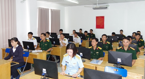 Các học viên lớp tập huấn.