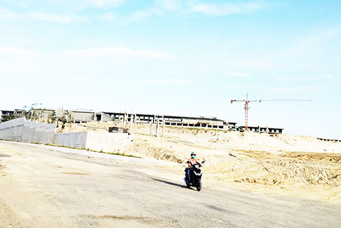 Nỗ lực khai thác nguồn thu vãng lai