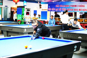Khanh Hoa's three-cushion billiards open tournament: remains its attractiveness