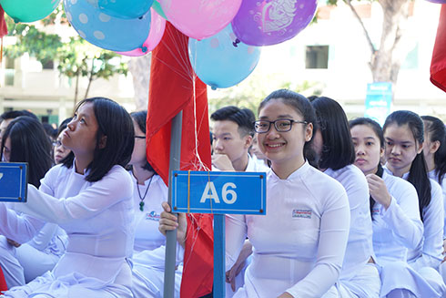Học sinh trường THPT Nguyễn Văn Trỗi trong lễ khai giảng năm học 2018-2019. Ảnh: Khánh Ninh.