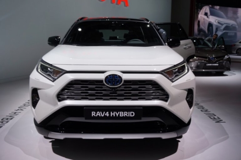 Các nhà thiết kế tập trung vào các yếu tố như  "tinh tế " và "phiêu lưu " để tăng tính thẩm mỹ cho chiếc Toyota RAV4 2019.