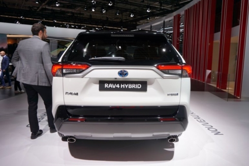Với nền tảng mới, Toyota RAV4 2019 được đánh giá là  "cứng cáp " hơn so với phiên bản tiền nhiệm.