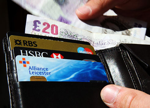 USD tăng, bảng Anh giảm