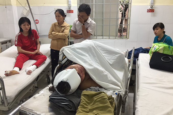 Cấp cứu nạn nhân tại Bệnh viện Đa khoa tỉnh Khánh Hòa