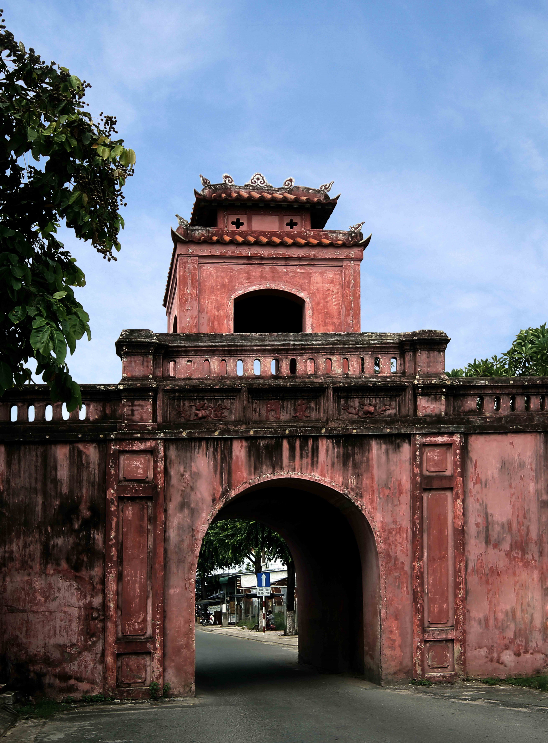 Dien Khanh Citadel was built in the early years of Nguyen Dynasty, recognized as national monument of culture and history in 1998.
