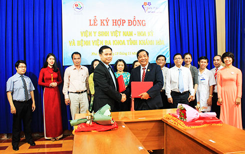 Ký kết hợp tác cung cấp dịch vụ xét nghiệm về ung thư
