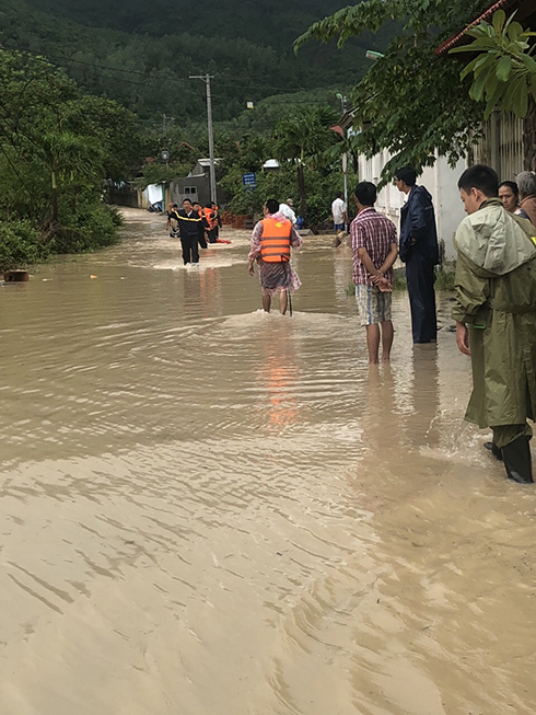 Nhiều đoạn bị ngập