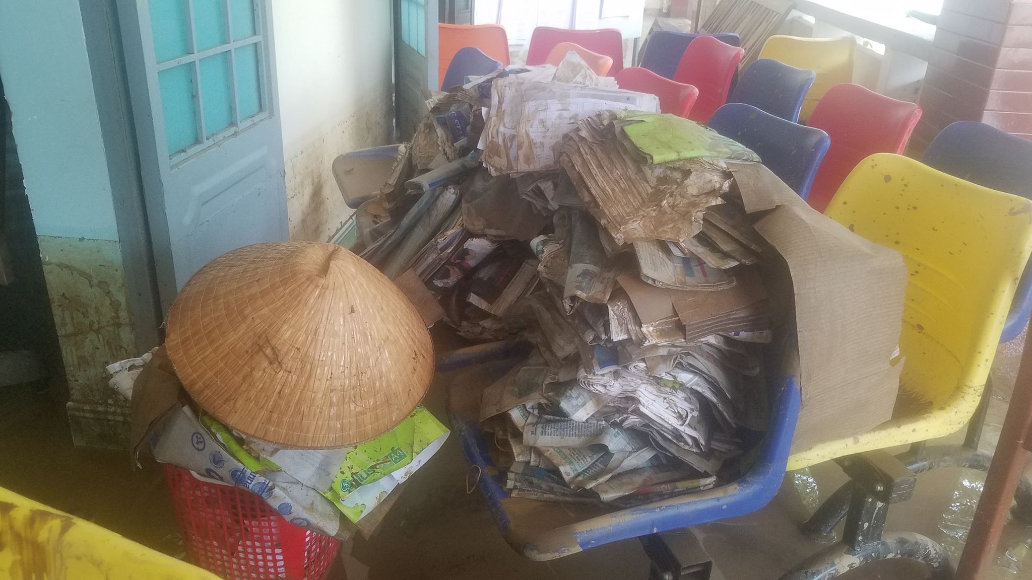 Cam Ranh: Hơn 2.000 người được di dời đến khu vực an toàn