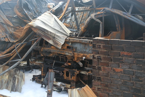 2 chiến sĩ bị thương khi dập lửa tại gara để xe bồn chở xăng