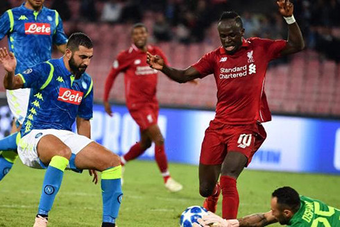 Liverpool phải quyết đấu với Napoli để tranh chấp 1 suất vào vòng trong ở bảng C.