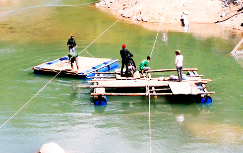 Cam Ranh: Khẩn trương sửa chữa các tuyến đường bị sạt lở, hư hỏng