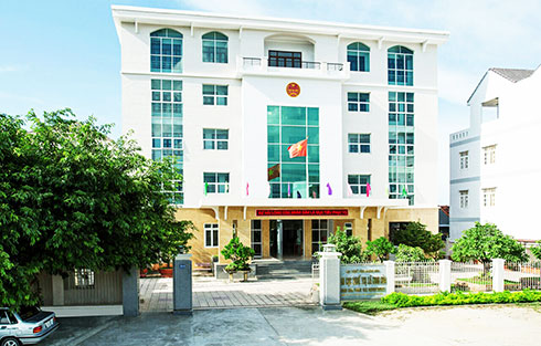 Phòng, chống thuốc lá tại Chi cục Thuế thị xã Ninh Hòa: Trên gương mẫu, dưới chấp hành