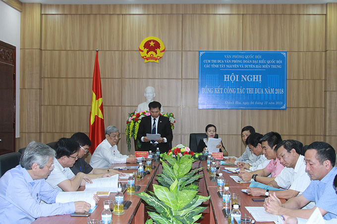 Văn phòng Đoàn Đại biểu Quốc hội tỉnh Khánh Hòa dẫn đầu Cụm thi đua