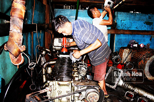 &quot;Bác sĩ&quot; của tàu cá