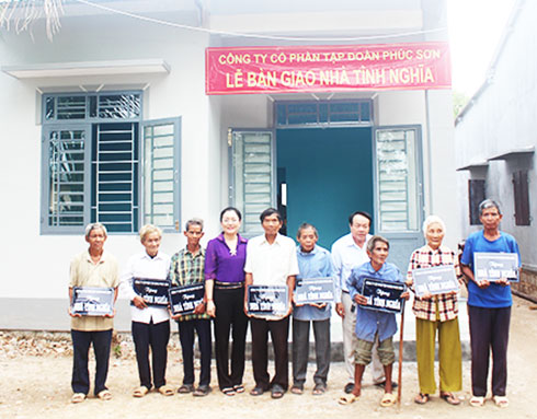 Những ngôi nhà ấm áp nghĩa tình