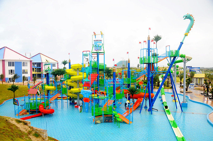 Golden Peak Amusement Park là  khu vui chơi dành cho mọi lứa tuổi.