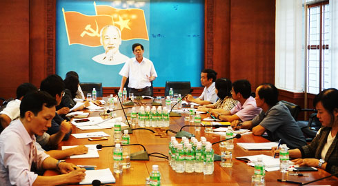 Đồng chí Nguyễn Tấn Tuân phát biểu chỉ đạo.