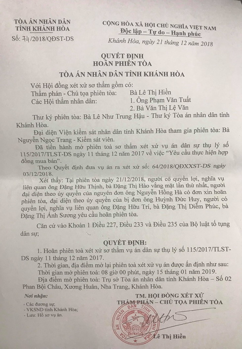 Do luật sư Hà bị hành hung, phiên tòa đã phải hoãn đến năm sau.