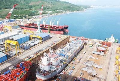 Công ty TNHH Đóng tàu Hyundai Việt Nam: Hội nghị đối thoại giữa tổng giám đốc với người lao động