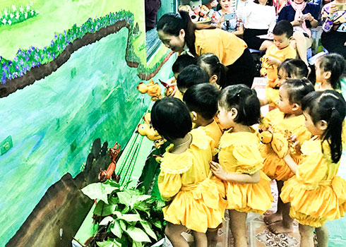 Linh hoạt  trong dạy trẻ mầm non