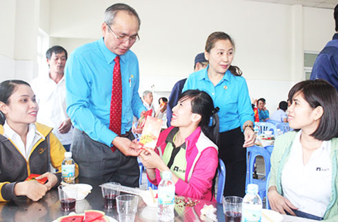 Chăm lo Tết cho người lao động