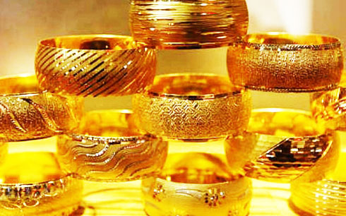 Cả trong nước và thế giới đồng loạt giảm