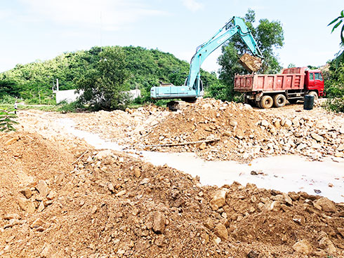 Đảm bảo thoát nước tại Khu dân cư Đất Lành