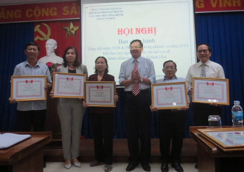 Hơn 8,6 tỷ đồng làm công tác từ thiện, nhân đạo