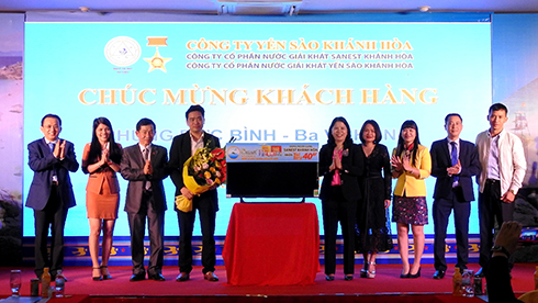 Trao giải Sanest Khánh Hòa tại Hải Phòng