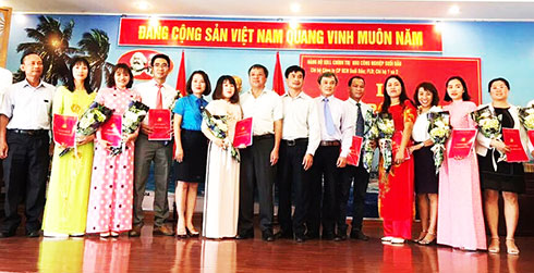 Tích cực phát triển đảng trong doanh nghiệp ngoài nhà nước