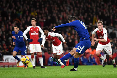 Trận đấu giữa Arsenal và Chelsea sẽ ảnh hưởng lớn đến 1 suất trong top 4 vào cuối mùa.