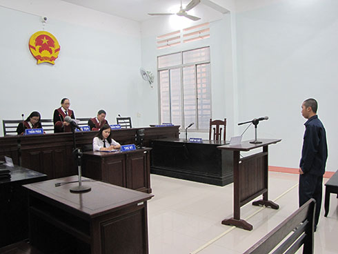 Rủ nhau ra Ninh Hòa trộm xe