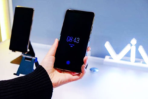 Công nghệ đáng chờ nhất ở smartphone cao cấp năm nay - ảnh 3 Galaxy S10 sẽ sử dụng máy quét vân tay UD siêu âm thay vì quang học như hiện nay 