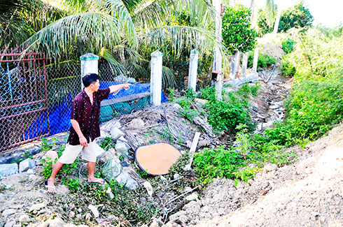 Bức xúc vì đoạn mương "đào xong để đó"