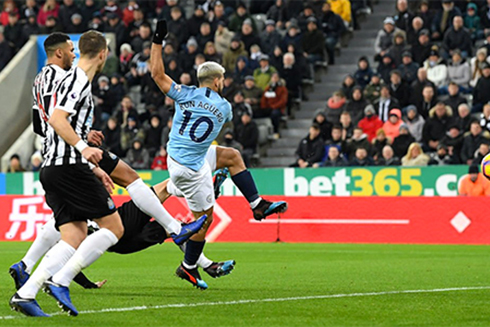 Manchester City thế chỗ Liverpool làm Robin Hood?