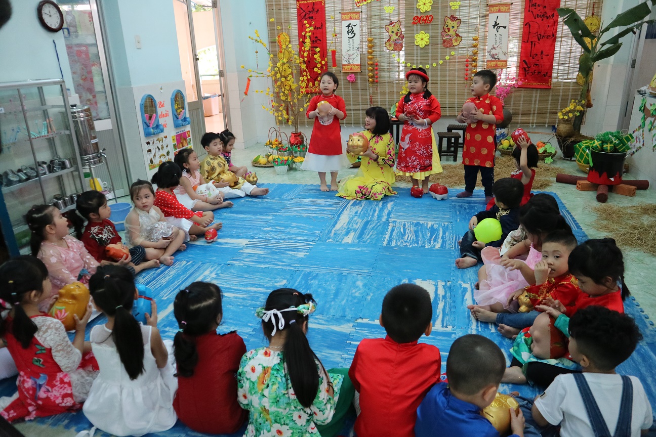 Trường Mầm non 3-2 phát động phong trào nuôi heo đất tặng trẻ em nghèo