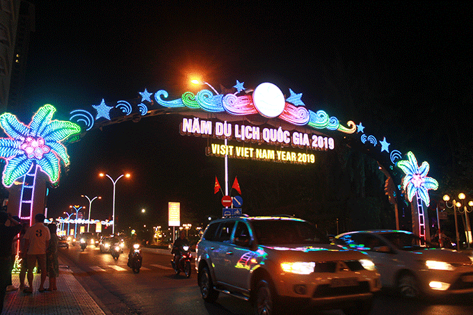 Colorful decorative lights on Tran Phu Street…