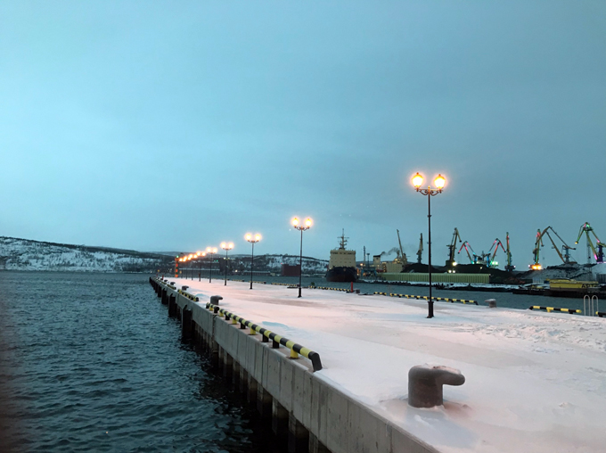 Cảng Murmansk có nước không bị đóng băng quanh năm