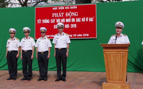 Chuẩn Đô đốc Nguyễn Văn Lâm phát biểu tại buổi lễ.