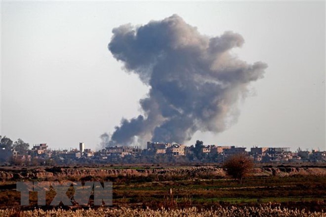 Khói bốc lên sau một vụ không kích tại Syria. (Ảnh minh họa. Nguồn: AFP/TTXVN)