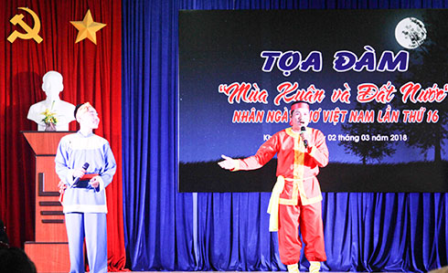 Hoạt động kỷ niệm ngày Thơ Việt Nam lần thứ 16. (Ảnh minh họa)