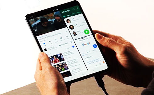Galaxy Fold là smartphone gập lại đầu tiên mà Samsung ra mắt