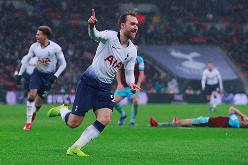 Tâm điểm cuộc chiến giữa 2 sắc đỏ