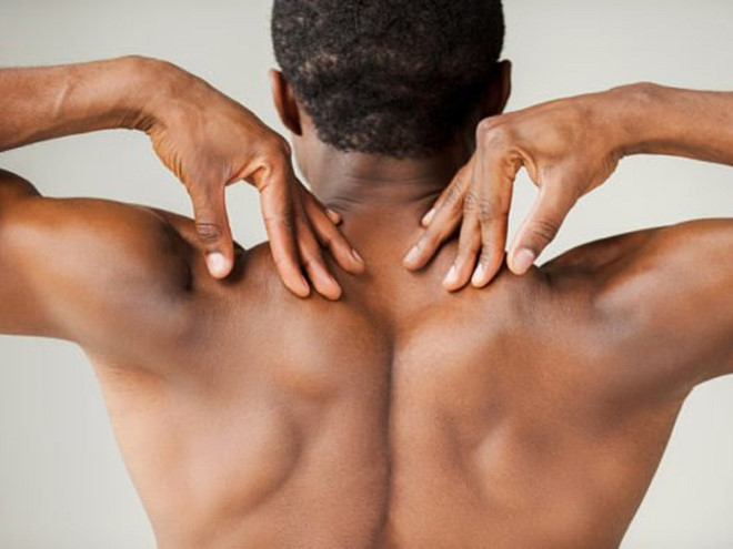 4 nguyên nhân phổ biến gây đau nhức vai